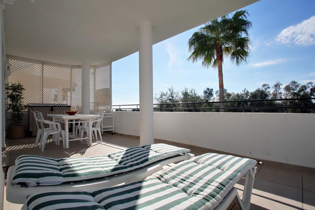 Sunny Golf Apartment Estepona Exterior foto